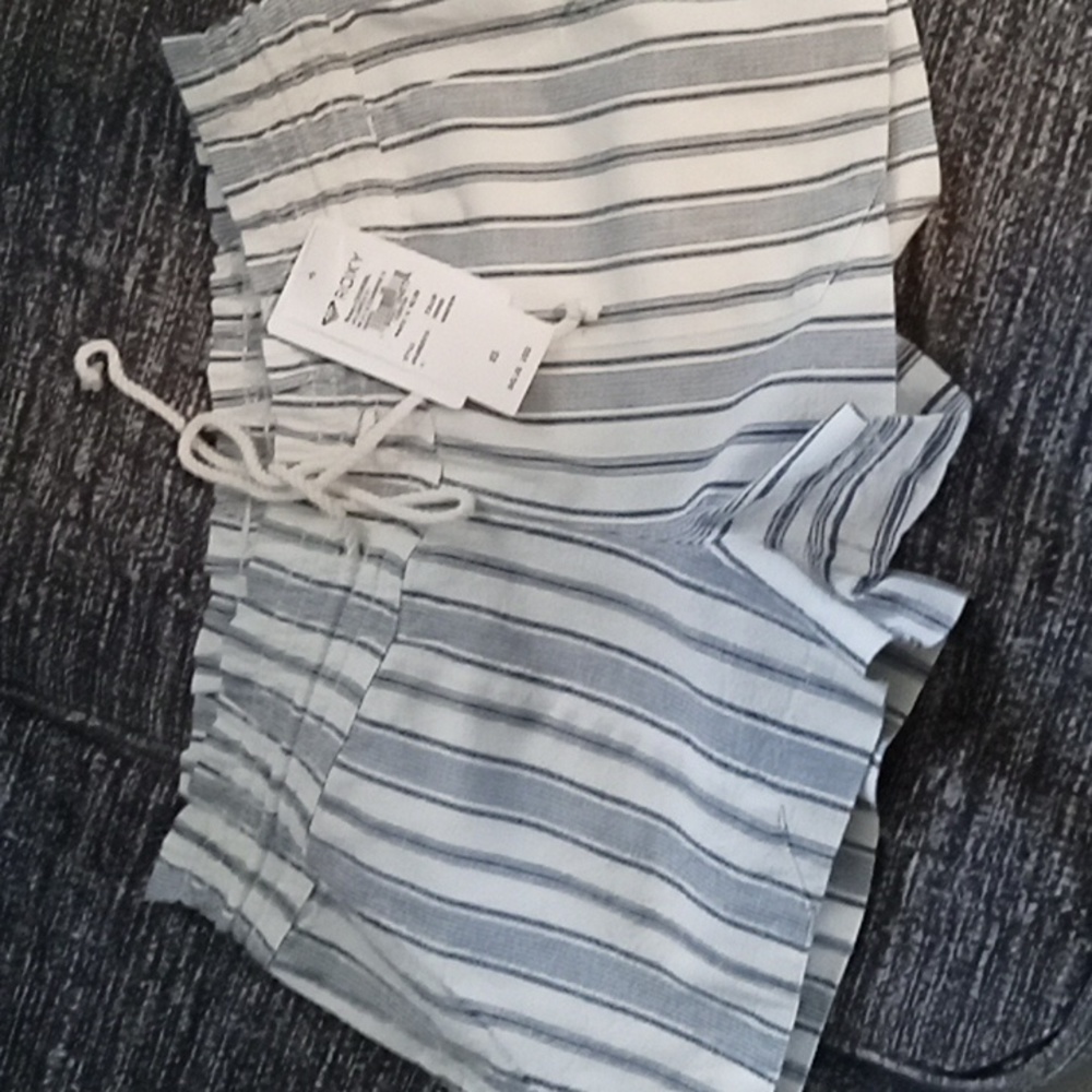 Roxy shorts, xs, cream and blue striped